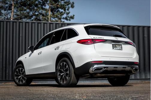 2025 Mercedes-Benz GLC 350e Base