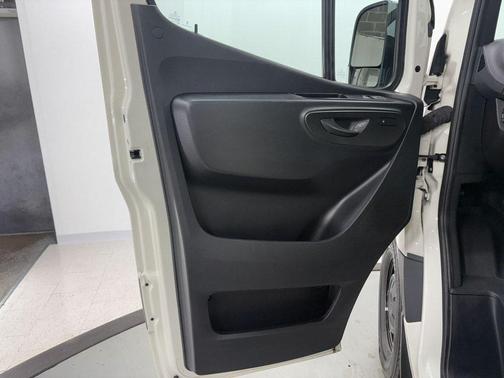 2024 Mercedes-Benz Sprinter 2500 Crew 144 WB