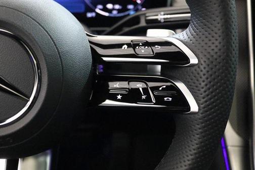 2025 Mercedes-Benz GLC 350e Base