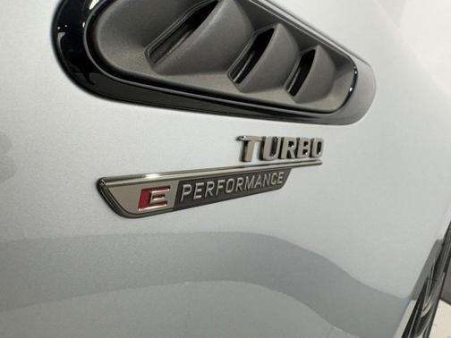 2024 Mercedes-Benz AMG C 63 S E Performance