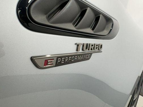 2024 Mercedes-Benz AMG C 63 S E Performance