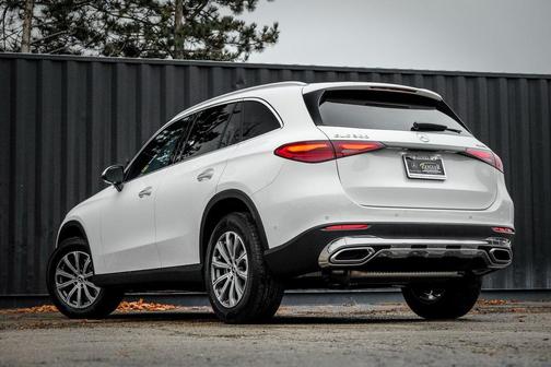 2026 Mercedes-Benz GLC 300 4MATIC