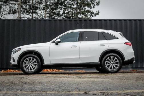 2026 Mercedes-Benz GLC 300 4MATIC