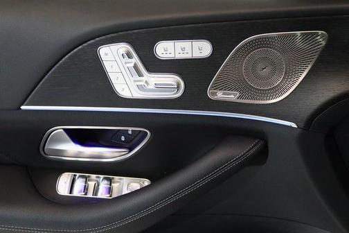 2025 Mercedes-Benz GLE 450e 4MATIC