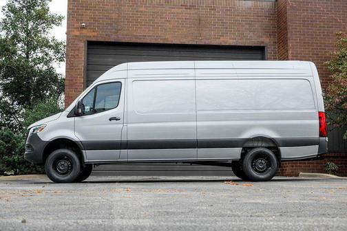 2025 Mercedes-Benz Sprinter 2500 High Roof