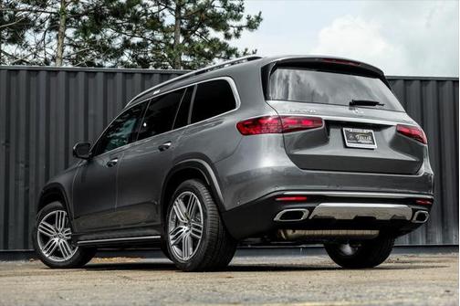 2025 Mercedes-Benz GLS 450 4MATIC