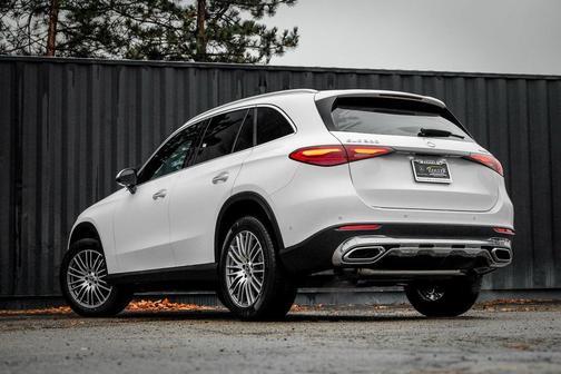 2026 Mercedes-Benz GLC 300 4MATIC