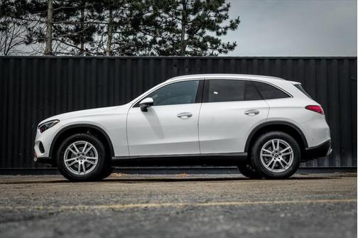 2025 Mercedes-Benz GLC 300 4MATIC