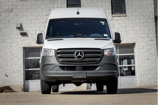 2025 Mercedes-Benz Sprinter 2500 High Roof
