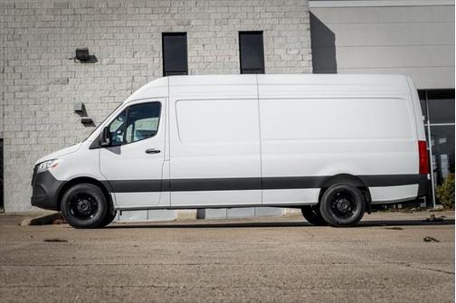 2025 Mercedes-Benz Sprinter 2500 High Roof