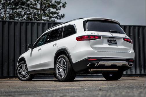 2025 Mercedes-Benz GLS 450 4MATIC