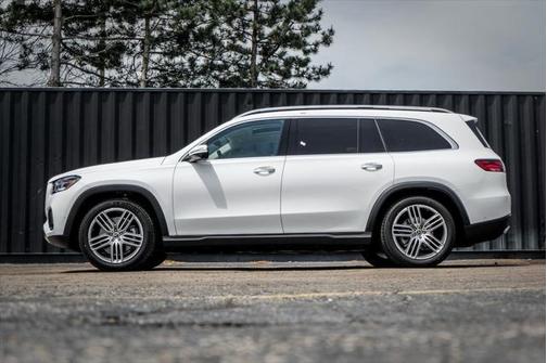 2025 Mercedes-Benz GLS 450 4MATIC