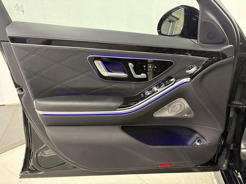 2025 Mercedes-Benz AMG S 63 E 4MATIC