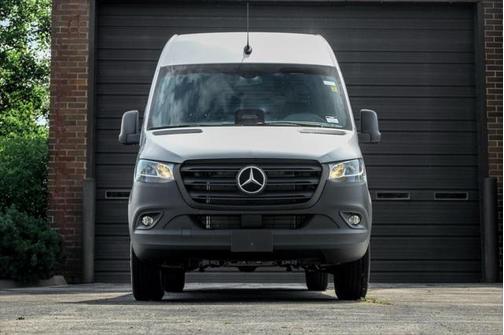 2025 Mercedes-Benz Sprinter 2500 High Roof