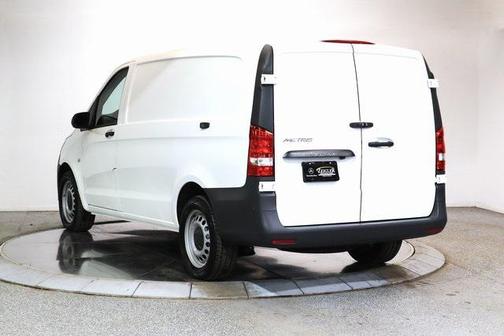 2023 Mercedes-Benz Metris Base