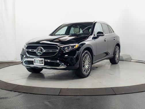 Black 2026 Mercedes-Benz GLC 300 4MATIC
