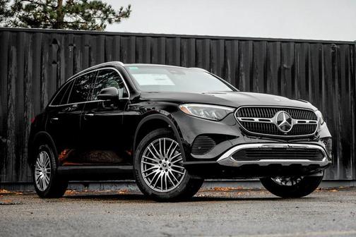 2026 Mercedes-Benz GLC 300 4MATIC