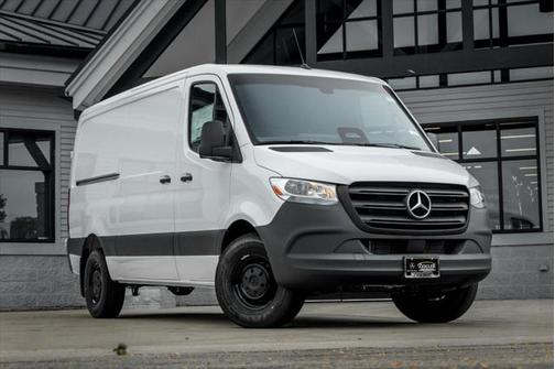 2025 Mercedes-Benz Sprinter 2500 Standard Roof