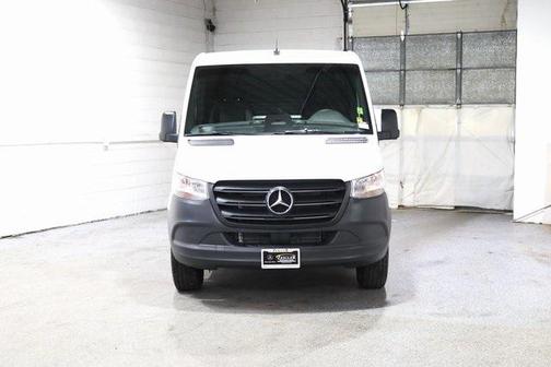 2025 Mercedes-Benz Sprinter 2500 Standard Roof