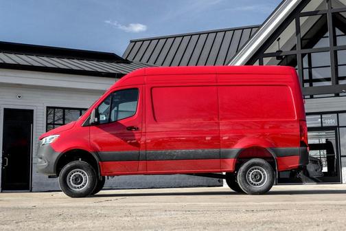 2025 Mercedes-Benz Sprinter 2500 Standard Roof
