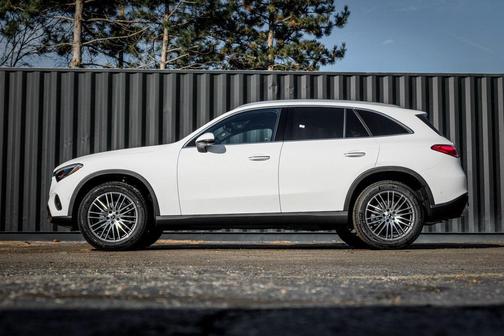 2026 Mercedes-Benz GLC 300 4MATIC