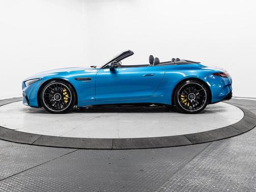 2023 Mercedes-Benz AMG SL 63 Base