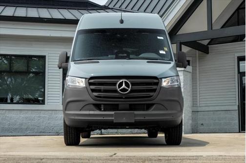 2025 Mercedes-Benz Sprinter 2500 High Roof