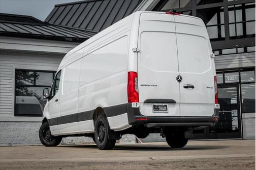 2025 Mercedes-Benz Sprinter 2500 High Roof