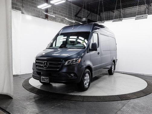 2025 Mercedes-Benz Sprinter 2500 Passenger 144 WB