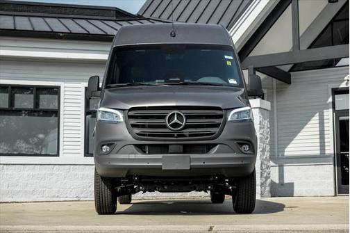 2025 Mercedes-Benz Sprinter 2500 High Roof