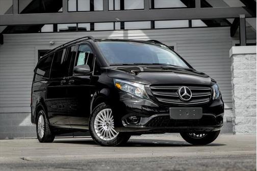 2023 Mercedes-Benz Metris Base