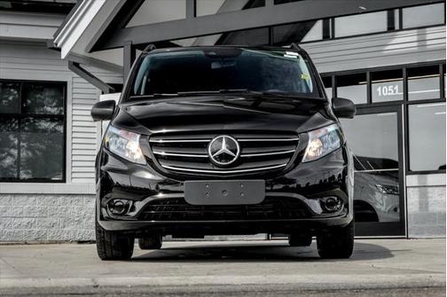 2023 Mercedes-Benz Metris Base