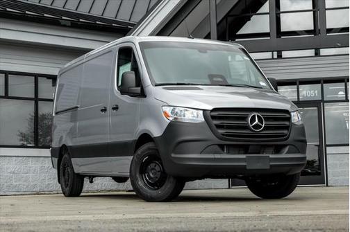 2025 Mercedes-Benz Sprinter 2500 Standard Roof