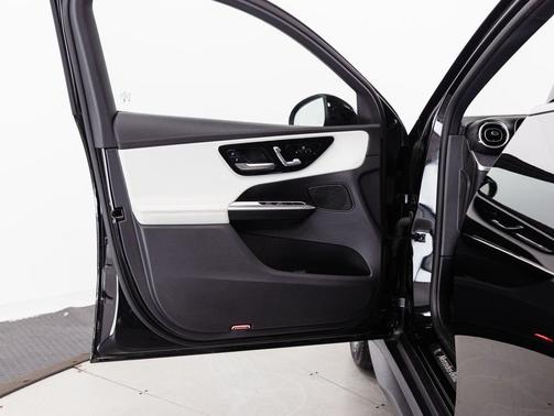 Obsidian Black Metallic 2024 Mercedes-Benz GLC 300 4MATIC Coupe