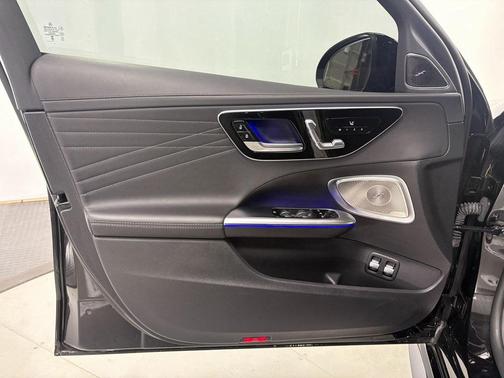 2025 Mercedes-Benz AMG C 63 S E Performance