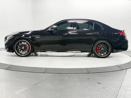 2025 Mercedes-Benz AMG C 63 S E Performance