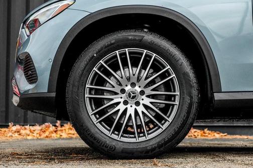 2026 Mercedes-Benz GLC 300 4MATIC