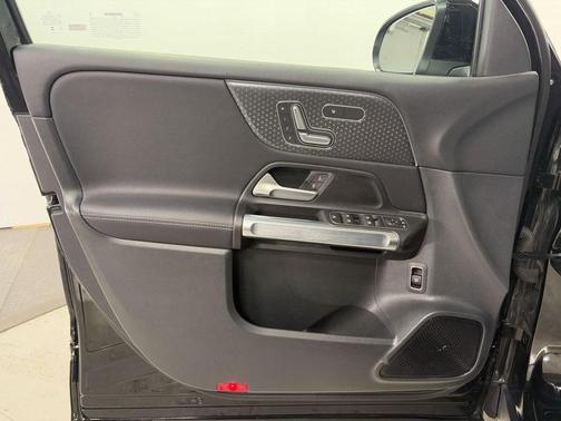 2026 Mercedes-Benz GLB 250 4MATIC