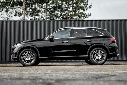 2026 Mercedes-Benz GLC 300 4MATIC