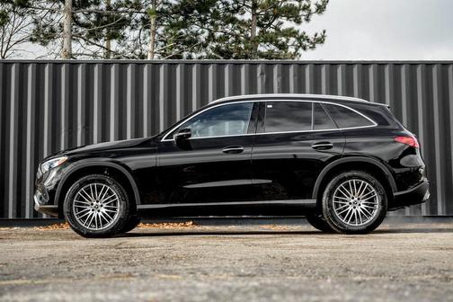 2026 Mercedes-Benz GLC 300 4MATIC