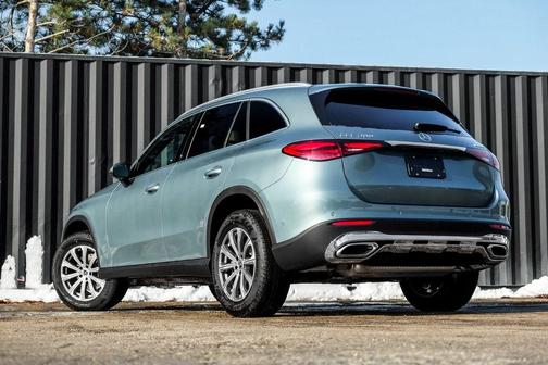 2026 Mercedes-Benz GLC 300 4MATIC