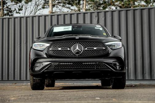 2026 Mercedes-Benz GLC 300 4MATIC