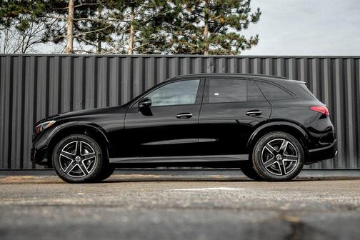 2026 Mercedes-Benz GLC 300 4MATIC
