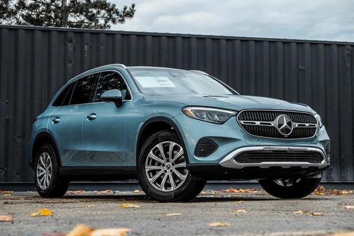 2026 Mercedes-Benz GLC 300 4MATIC