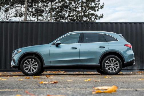 2026 Mercedes-Benz GLC 300 4MATIC