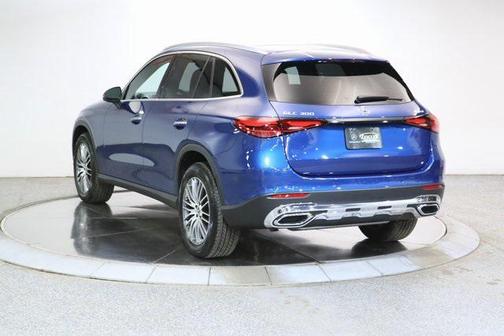 2025 Mercedes-Benz GLC 300 4MATIC