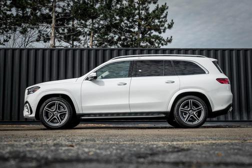 2026 Mercedes-Benz GLS 450 4MATIC
