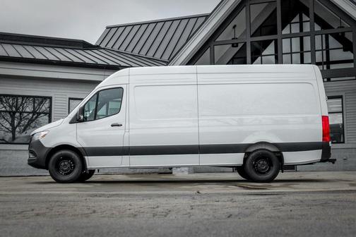 2025 Mercedes-Benz Sprinter 2500 High Roof