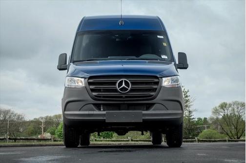 2024 Mercedes-Benz Sprinter 2500 High Roof