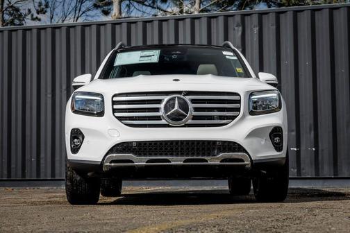 White 2026 Mercedes-Benz GLB 250 4MATIC